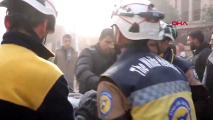 Dha dış ' yine idlib' yine gözyaşı?. kadın kurtarma görevlisinin gözyaşlarına boğulduğu an