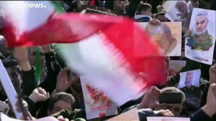 Τεχεράνη: Τεράστιο το πλήθος στην κηδεία του Σουλεϊμανί