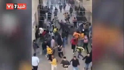 شاهد مشاجرة جماعية لطلاب الثانوية بالشرقية أمام إحدى المدارس