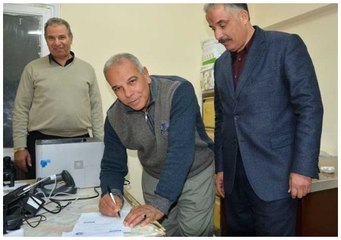 والد محمد صلاح يفتتح محلًا للجزارة