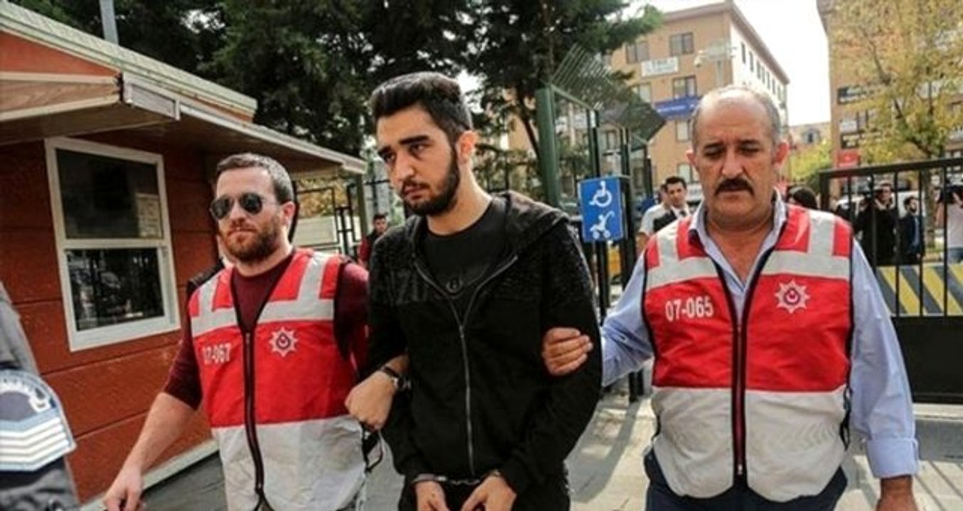Kız arkadaşını sokak ortasında darp eden ve vatandaşların üzerine araç süren şahıs tahliye edildi