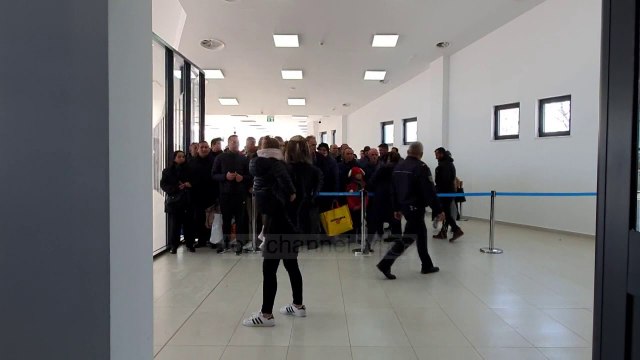 Fluks emigrantësh në kufi/ Mbi 250 mijë persona dhe 70 mijë mjete kanë hyrë në vend