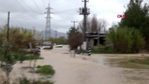 Antalya serik'te şiddetli yağış; dereler taştı - 15 mahalleyi bağlayan yol kapandı