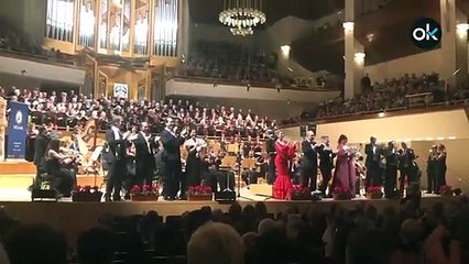 Homenaje a la bandera de España en el Auditorio Nacional