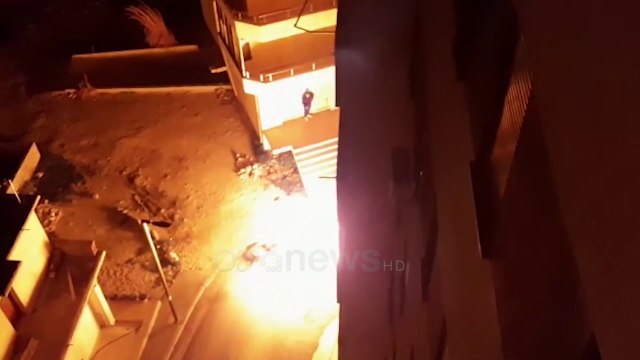 Ora News - Vlorë, makina merr flakë në ecje