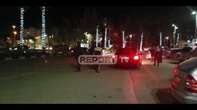 Report TV - Masat për festat e fundvitit/ Policia e Vlorës kontrolle blic natën për të skeduarit
