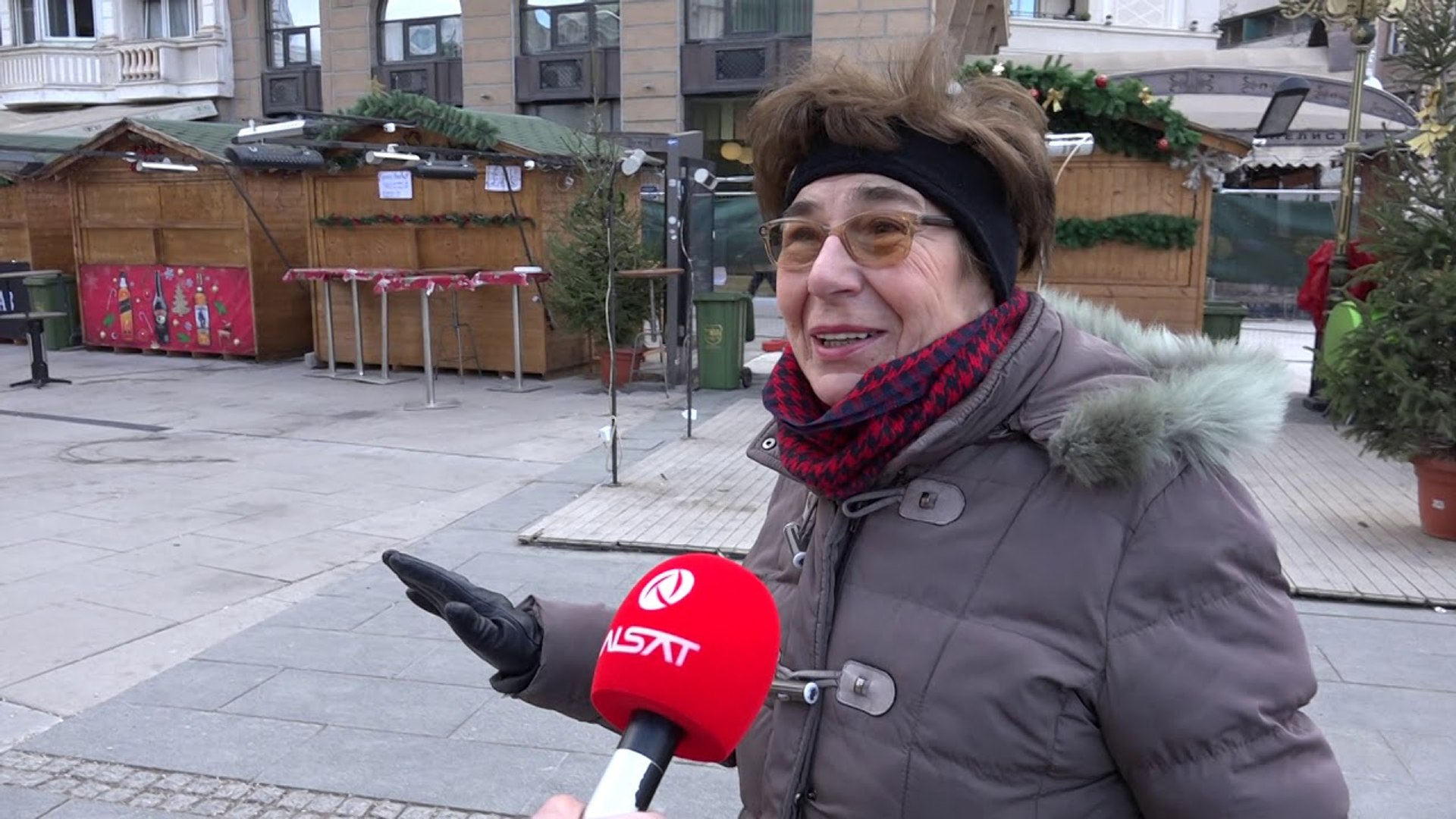 ⁣Претпразнично Скопје во центарот украсено, во чаршијата   не