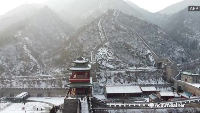 Snow blankets the Great Wall of China