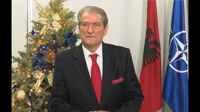 Report TV -Berisha flet për vitin më të zi që kaluan shqiptarët, Ramën e quan 'monstra e integrimit