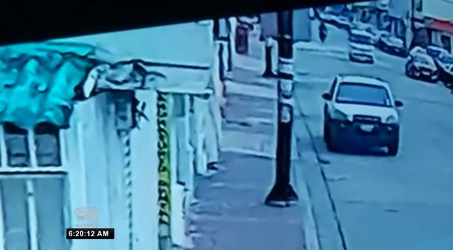 Imágenes del conductor que atropelló a una mujer de la tercera edad al norte de Guayaquil
