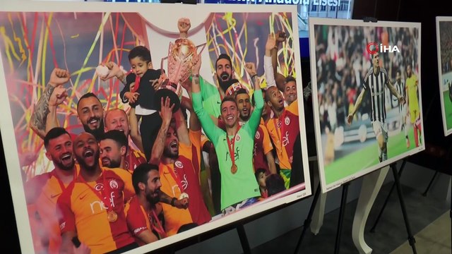 Kadın foto muhabiri futbol maçlarında çektiği fotoğraflarla sergi açtı