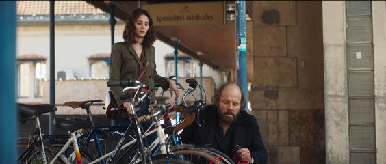 LE LION : Bande annonce du film de Ludovic Colbeau-Justin - Bulles de Culture