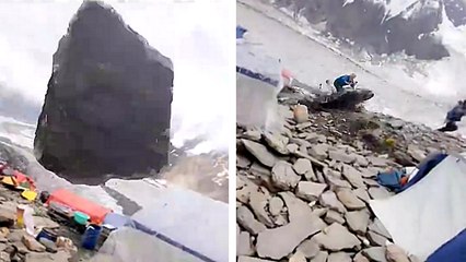 Un rocher traverse un campement