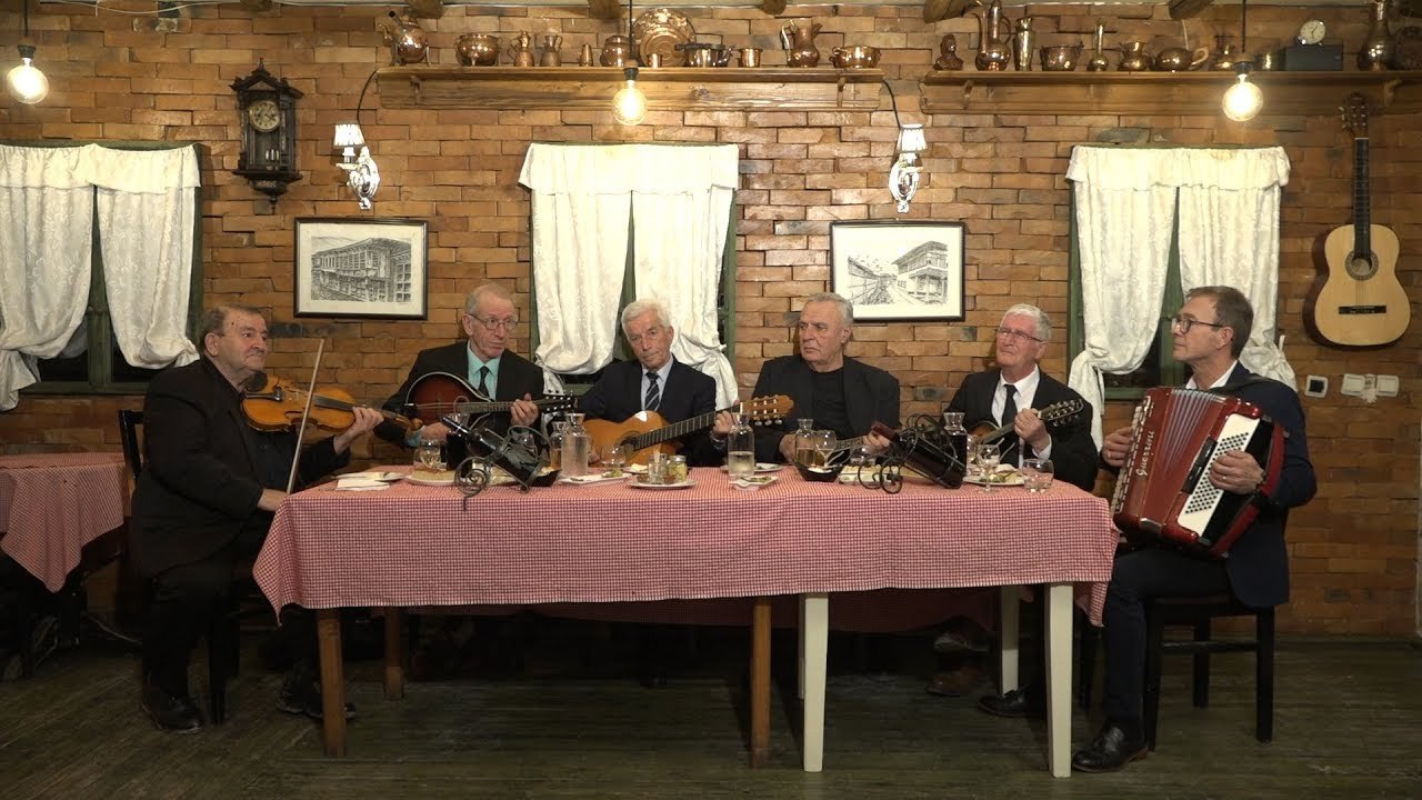 ASHIKËT - A e mban mendë