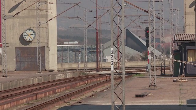 Пронајдени две безживотни тела на две различни локации