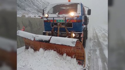 Ora News - Akull në rrugë, kamionët për në Greqi nuk do kalojnë nga Kapshtica