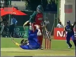 35 All Out! LOWEST SCORE EVER in International Cricket