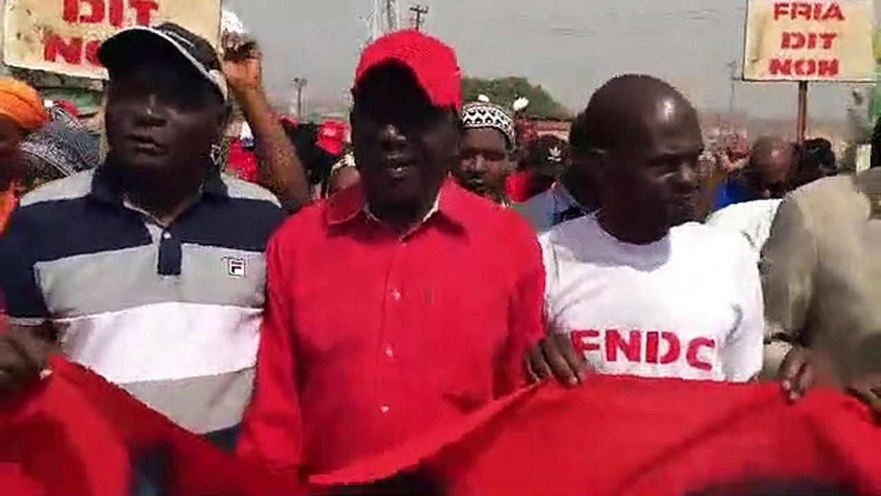 Fria : Les militants du FNDC dans la rue pour manifester contre le 3eme mandat !