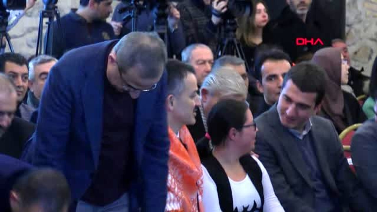 İzmir bakan pakdemirli, istiklal marşı'nın şairi mehmet akif ersoy'u anma programına katıldı