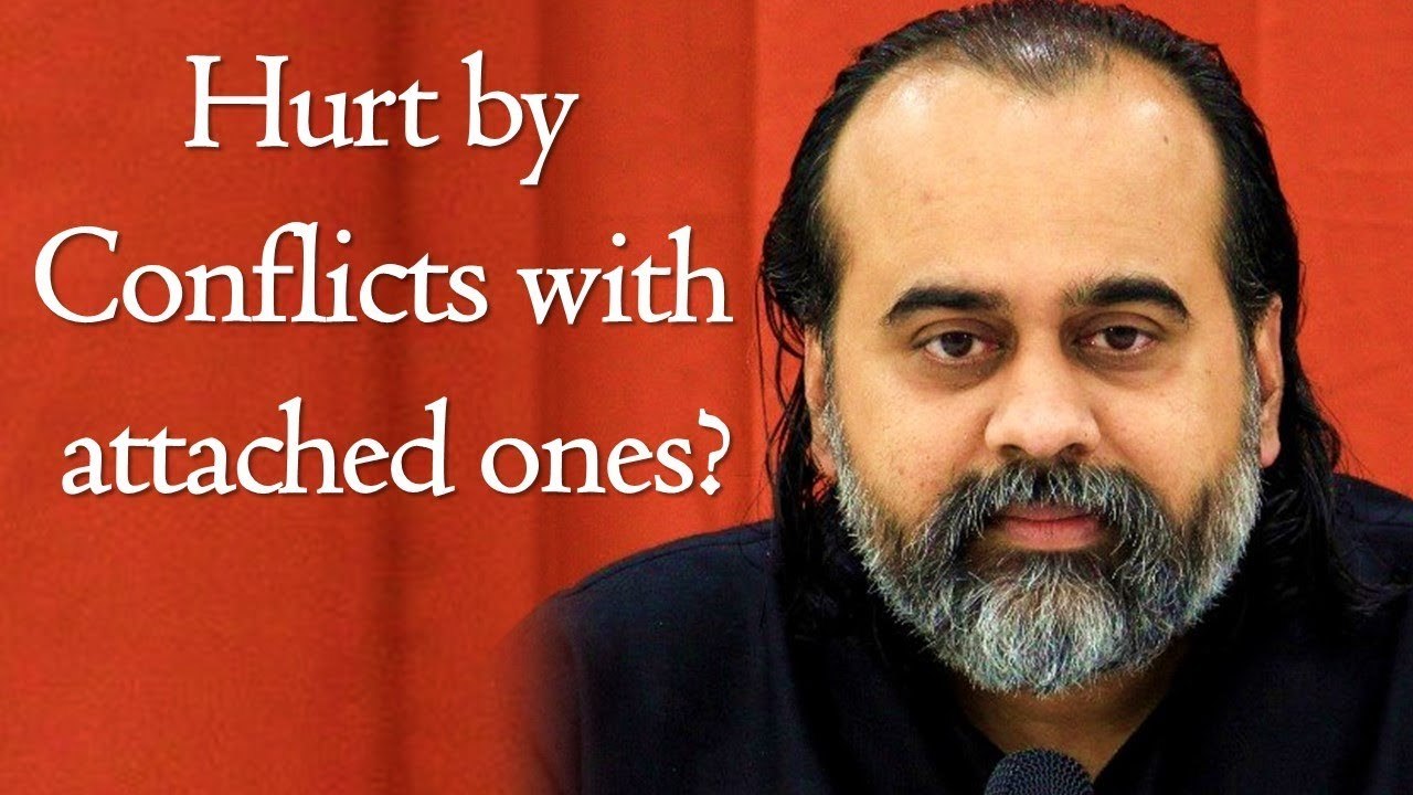 Hurt by conflicts with attached ones? || Acharya Prashant (2019)