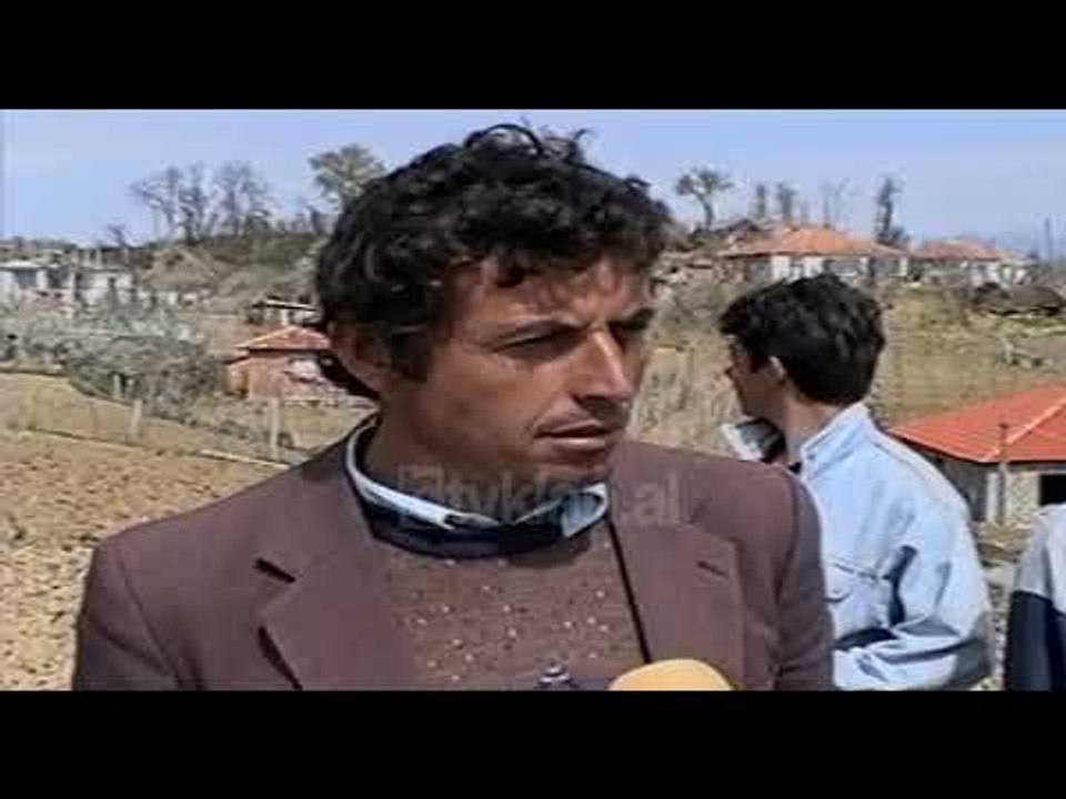 Bujqit në fashatin e Tiranës - (29 Mars 2000)