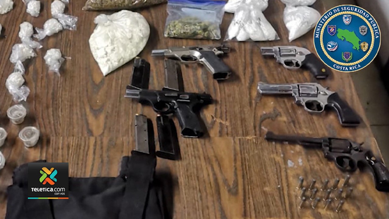 tn7-Ubican en Desamparados municiones, droga y armas en bolsas plásticas y maletín-060120