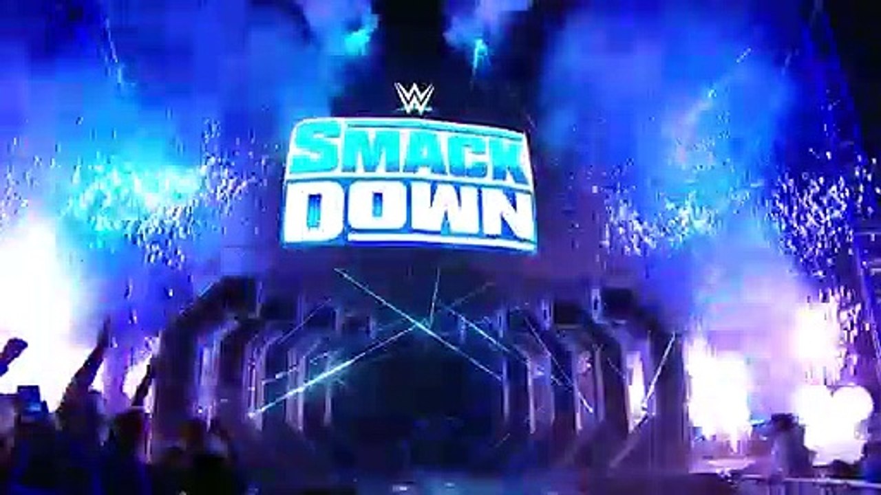 The competition heats up on SmackDown this Friday