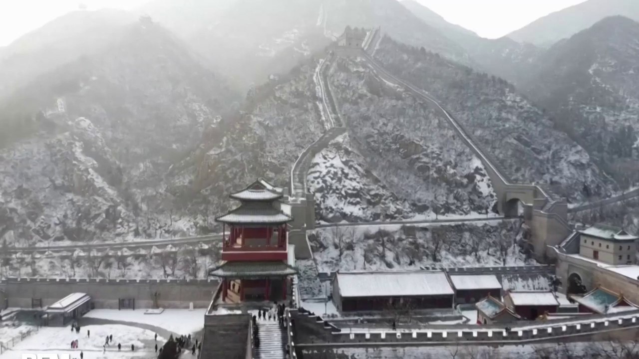 Les images poétiques de la Grande Muraille de Chine sous la neige