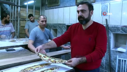 Siyez pidesiyle sağlığına kavuşan fırıncı şimdi üretip satıyor