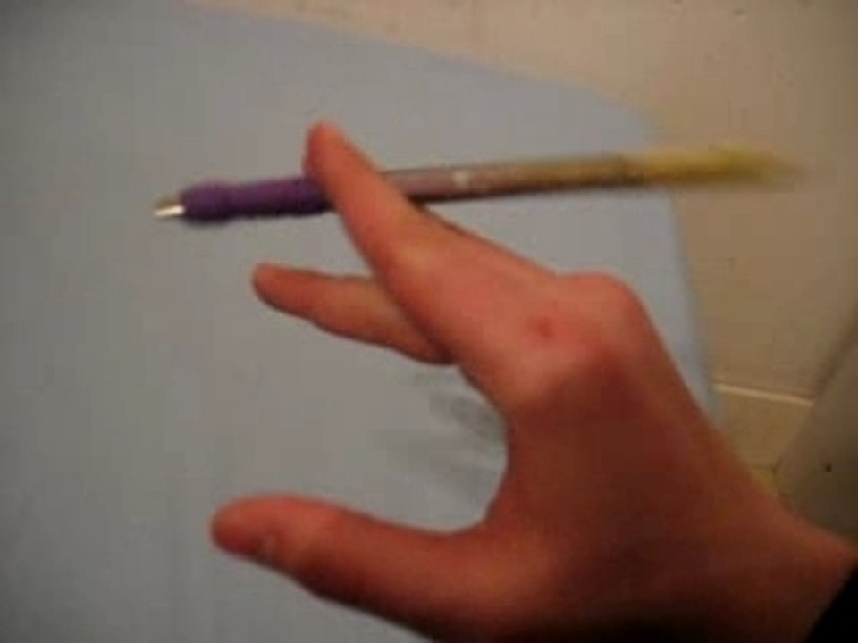 Petit combo de penspinning par nevin snake