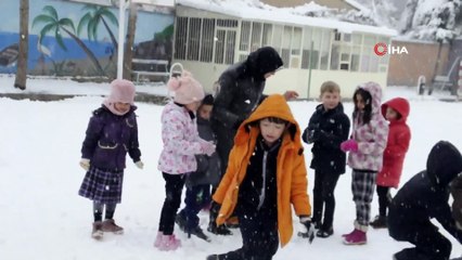 Şuhut’ta Kar 35 Santimi Buldu