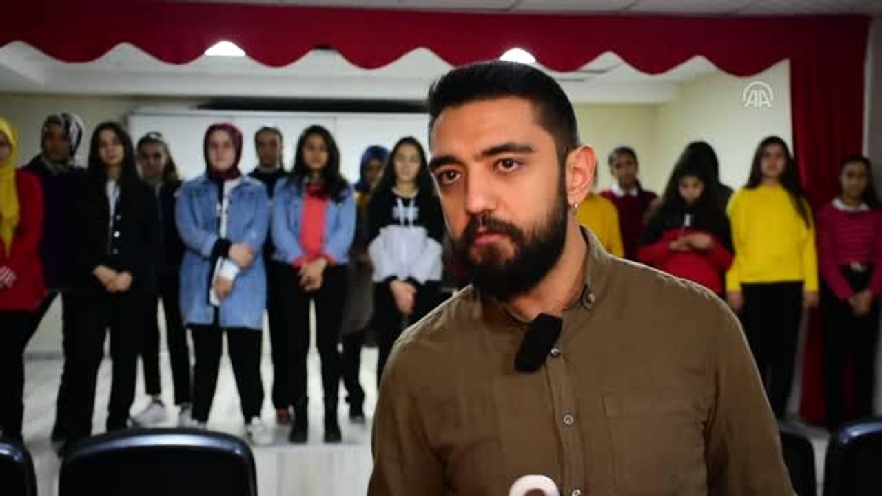 "Gülümsemek bulaşıcıdır" sloganıyla başlatılan çalışma okullarda yayılıyor (3)