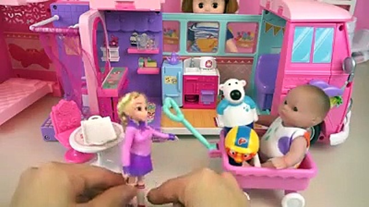 toy pudding doll house