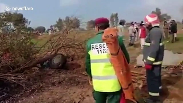 Further footage: Two pilots killed as Pakistan Air Force jet crashes during training operation