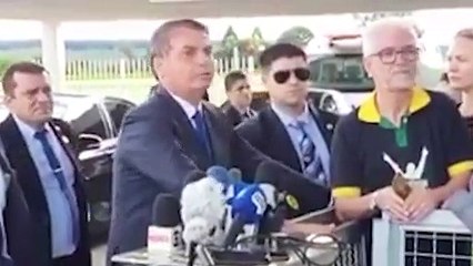 Bolsonaro califica a los periodistas de "especie en extinción"