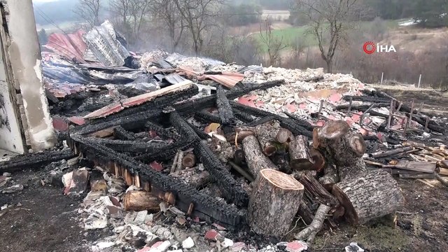Tadilatı tamamlanan cami, yangında küle döndü