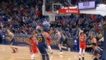 لقطة: كرة سلّة: دونوفان ميتشل يتخطّى دفاع بيليكانز بسهولة