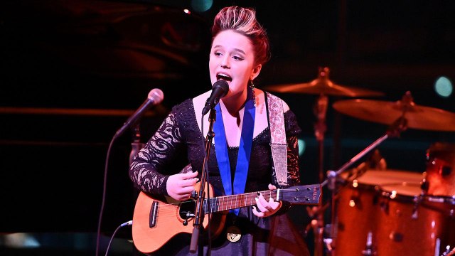 15-Year-Old Singer EmiSunshine Shares Why She is Inspired by ‘Murder Ballads’