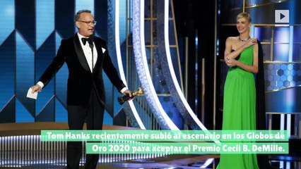 Tom Hanks da emotivo discurso en los Globos de Oro 2020