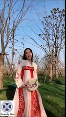 Funny Dancing Chinese Girls