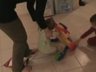 Mae faisant semblant de marcher