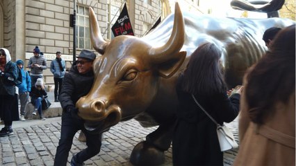 Wall Street Slips With Investor Focus On Middle East