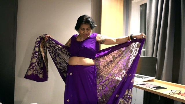 BDMV-236* Aruna Sharma Gujarati Sari Rm 417 Scandic Ishavshotel Rm 417 Tromsoe Norway Dec 17, 2019