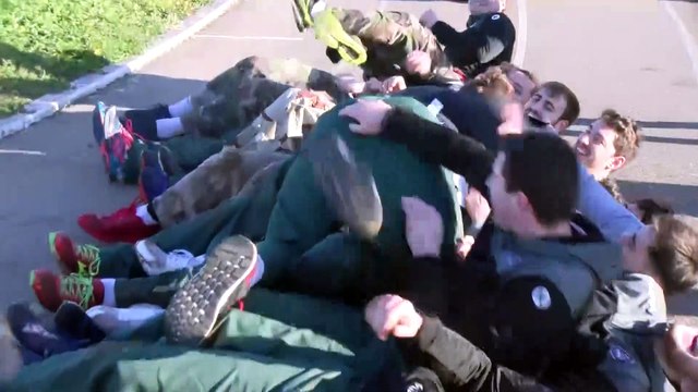 Opération commando d'Istres Provence Handball au 25e RGA : accueil et échauffement