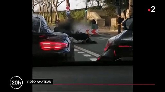 Regardez les images de l'arrestation du livreur à Paris, mort par asphyxie avec fracture du larynx selon les informations données par le Parquet cet après-midi