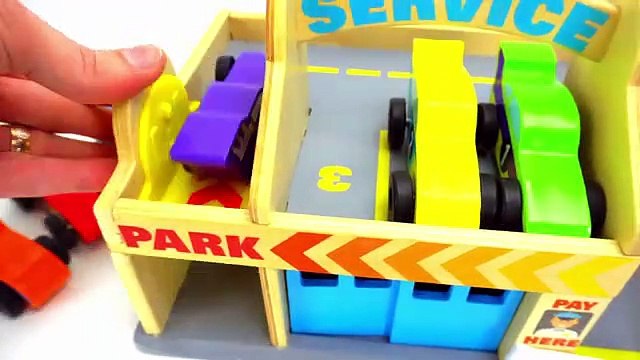 Ensinar Cores do Bebe com Carros do Brinquedo