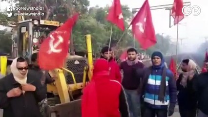 भारत बंद में सड़कों पर उतरे प्रदर्शनकारी, कई जगह रेलवे ट्रैक और सड़क जाम कर प्रदर्शन किया