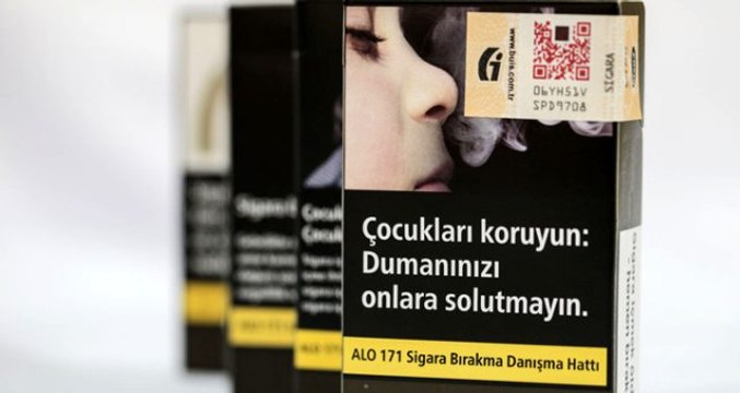 Tek tip olan yeni sigara paketlerinde zifir, nikotin ve karbonmonoksit detayı unutuldu