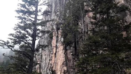 Sümela'nın güvenliği için dağın yamacı çelik tel örtüyle kaplandı