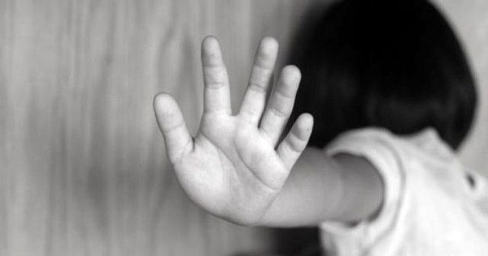 Kız öğrencilerine cinsel istismarda bulunan öğretmen tutuklandı